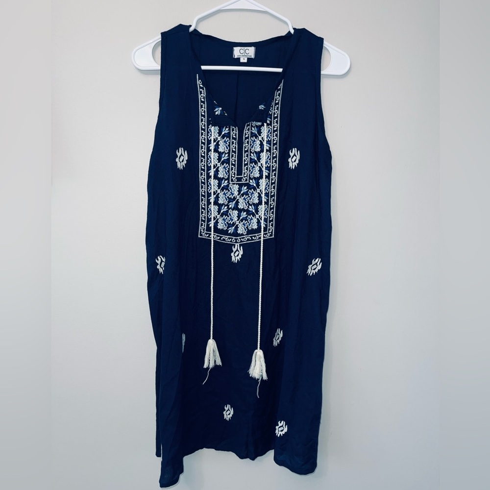 Chic connection dress
